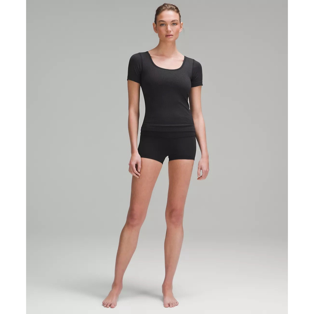 Women’s lululemon Align High-Rise Short 2" (sz. 6)